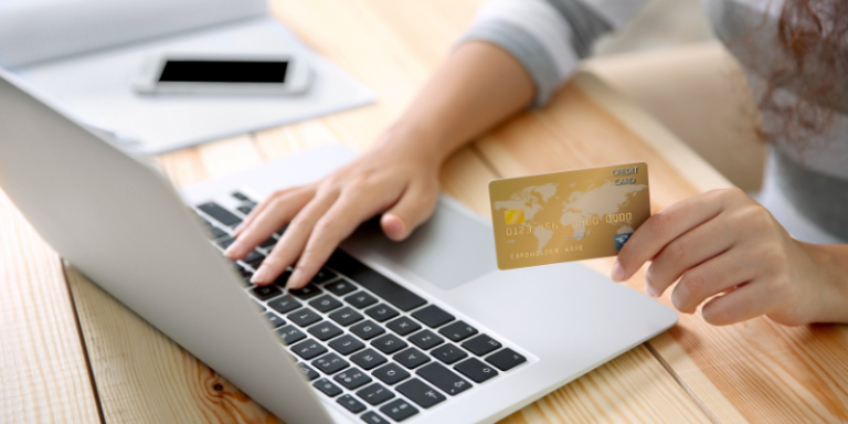 11 Benefits of Using Credit Cards for Your Purchases and Payments